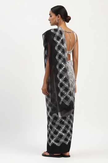 Abraham And Thakore Scribble Check Ombre Saree 