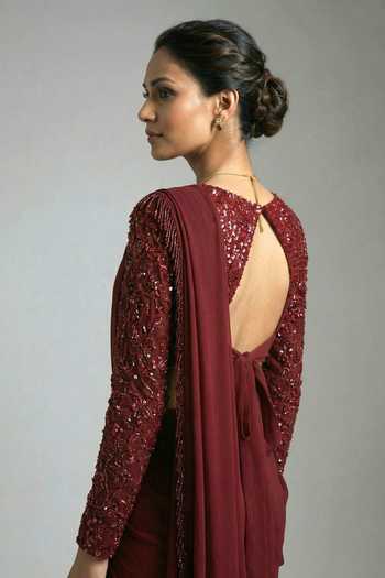 Buy_Ellemora Fashions_Maroon Crepe V-neck Crimson Grace Pre-draped Saree And Blouse Set 