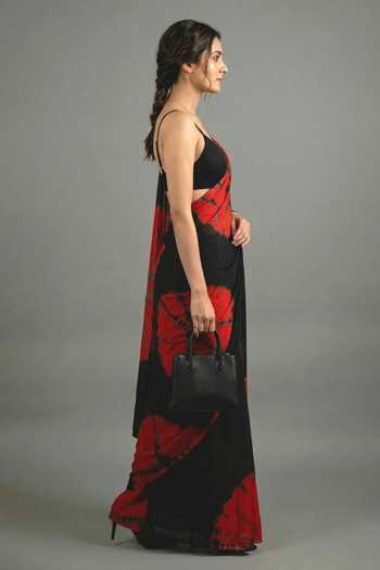 Buy Ellemora Fashions Black Crepe V-neck Crimson Storm Tie-dye Saree And Blouse Set Online at Aza Fashions Buy_Ellemora Fashions_Black Crepe V-neck Crimson Storm Tie-dye Saree And Blouse Set _Online_at_Aza_Fashions