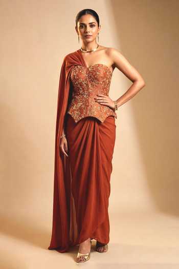 Shop_Ellemora Fashions_Rust Crepe Zari Sweetheart Neck Royale Corset And Pre-draped Saree Set _Online_at_Aza_Fashions