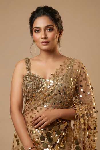 Shop Ellemora Fashions Gold Net, Organza, Viscose Sweetheart Neck Glitz Sequined Saree And Blouse Set Shop_Ellemora Fashions_Gold Net, Organza, Viscose Sweetheart Neck Glitz Sequined Saree And Blouse Set