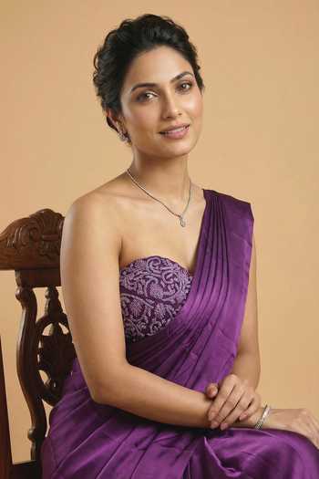 Buy Ellemora Fashions Purple Satin, Net Sweetheart Neck Twilight Pre-draped Saree And Blouse Set Buy_Ellemora Fashions_Purple Satin, Net Sweetheart Neck Twilight Pre-draped Saree And Blouse Set