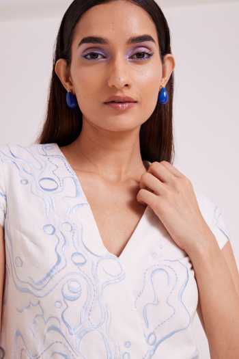 MADDER MUCH Ivory , Handloom V-neck Perito Drift Midi Dress at Aza Fashions MADDER MUCH_Ivory , Handloom V-neck Perito Drift Midi Dress _at_Aza_Fashions