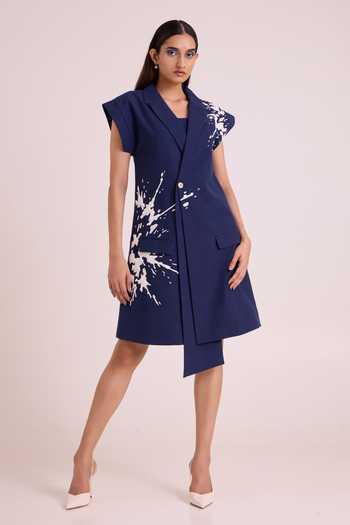 Buy MADDER MUCH White Handloom , Collared Laguna Tidal Blazer Dress With Bustier Online at Aza Fashions Buy_MADDER MUCH_White Handloom , Collared Laguna Tidal Blazer Dress With Bustier _Online_at_Aza_Fashions