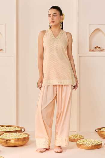 Sheetal Batra Pink Chanderi , Cotton, Organza Miral Carnation Short Kurta Set Online at Aza Fashions Sheetal Batra_Pink Chanderi , Cotton, Organza Miral Carnation Short Kurta Set _Online_at_Aza_Fashions