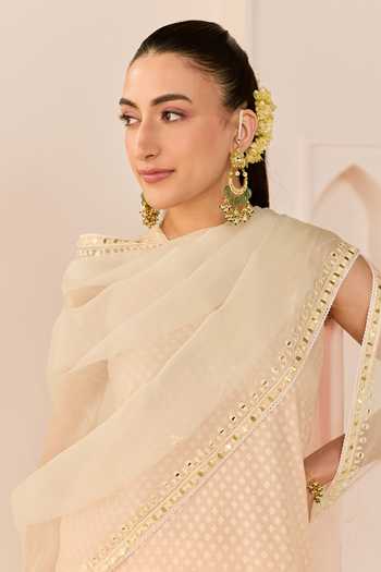 Shop Sheetal Batra Pink Chanderi , Cotton, Organza Miral Carnation Short Kurta Set Online at Aza Fashions Shop_Sheetal Batra_Pink Chanderi , Cotton, Organza Miral Carnation Short Kurta Set _Online_at_Aza_Fashions