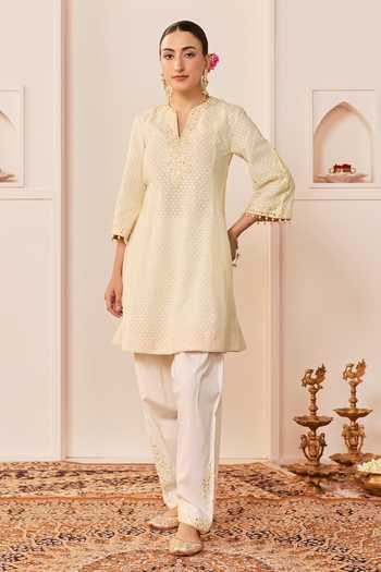 Sheetal Batra Ivory Chanderi , Cotton, Reem Daisy Short Choga Kurta Salwar Set Online at Aza Fashions Sheetal Batra_Ivory Chanderi , Cotton, Reem Daisy Short Choga Kurta Salwar Set _Online_at_Aza_Fashions