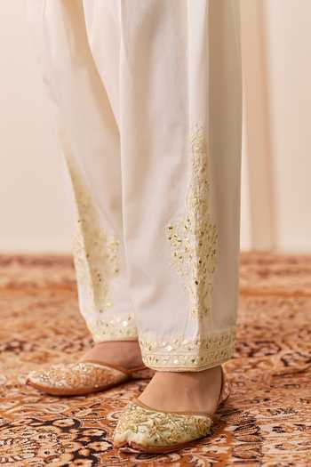 Shop Sheetal Batra Ivory Chanderi , Cotton, Reem Daisy Short Choga Kurta Salwar Set Online at Aza Fashions Shop_Sheetal Batra_Ivory Chanderi , Cotton, Reem Daisy Short Choga Kurta Salwar Set _Online_at_Aza_Fashions