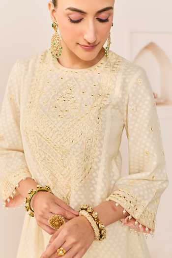 Buy Sheetal Batra Ivory Chanderi , Cotton, Organza Round Neck Nida Daisy Short Kurta Set Online at Aza Fashions Buy_Sheetal Batra_Ivory Chanderi , Cotton, Organza Round Neck Nida Daisy Short Kurta Set _Online_at_Aza_Fashions
