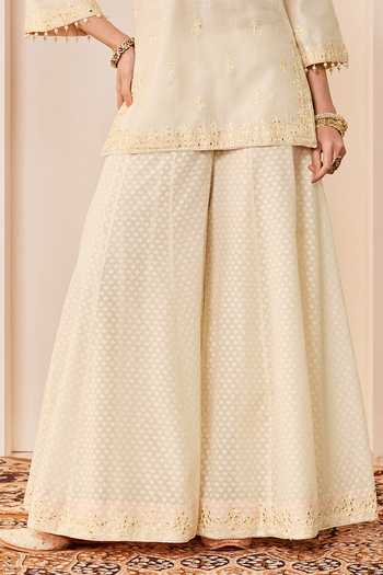 Sheetal Batra Ivory Chanderi , Organza Notched Neck Rehma Kurta Set Online at Aza Fashions Sheetal Batra_Ivory Chanderi , Organza Notched Neck Rehma Kurta Set _Online_at_Aza_Fashions
