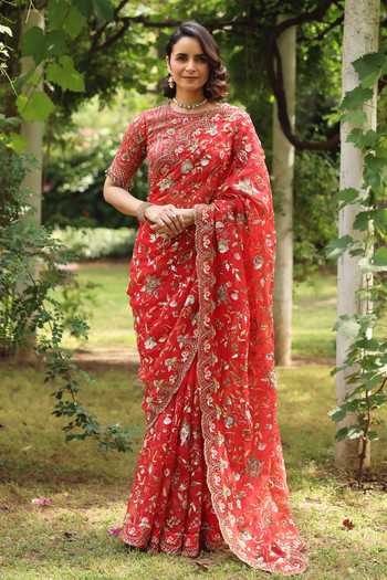 Summer By Priyanka Gupta Red Organza Round Neck Wedding Bloom Saree With Blouse Online at Aza Fashions Summer By Priyanka Gupta_Red Organza Round Neck Wedding Bloom Saree With Blouse _Online_at_Aza_Fashions