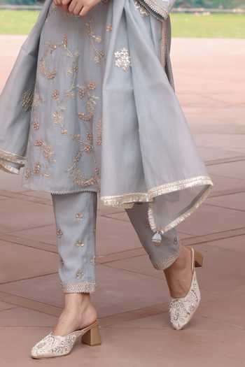 Summer By Priyanka Gupta_Blue Chanderi Round Neck Ice Vrinda Gota Jaal Kurta Set _Online_at_Aza_Fashions