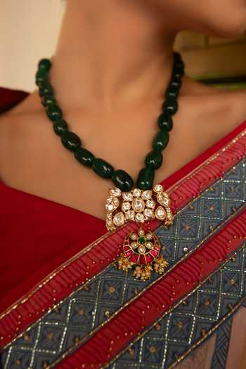Xago Ranjhana Polki Moissanite Necklace 