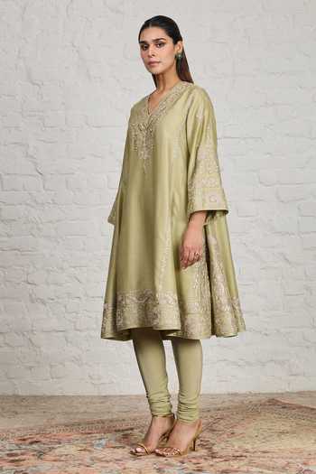 Buy_Sue Mue_Green Silk, Cotton, Chanderi, Valerie Floral Embroidered Choga Kalidar Kurta Set 