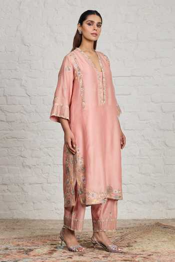 Shop_Sue Mue_Peach Silk, Cotton, Chanderi, Tissue Fern Floral Embroidered Kurta Salwar Set 