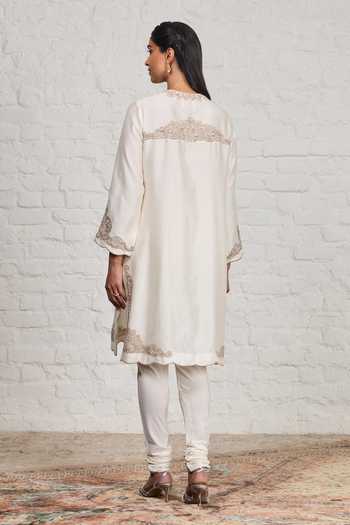Buy_Sue Mue_Off White Silk, Chanderi, Crepe, Poppy Floral Embroidered Handwoven Kurta Set _Online_at_Aza_Fashions