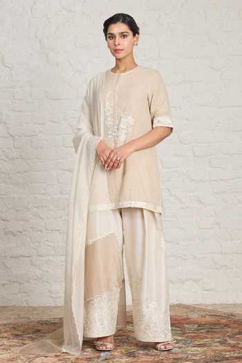 Sue Mue Evelyn Floral Bunch Embroidered Short Kurta Set 