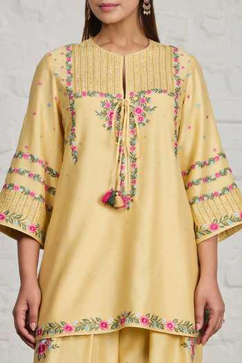 Buy Sue Mue Yellow Silk, Cotton, Chanderi, Tissue Annora Floral Embroidered Short Kurta Set Buy_Sue Mue_Yellow Silk, Cotton, Chanderi, Tissue Annora Floral Embroidered Short Kurta Set