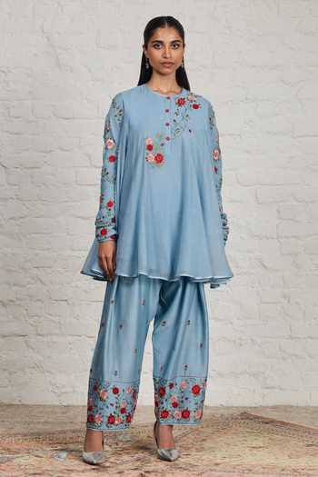 Buy_Sue Mue_Blue Silk, Chanderi Round Neck Faye Floral Embroidered Short Anarkali Set 