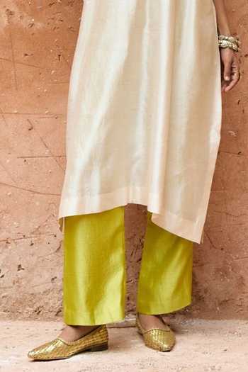 Vinita Bhansali Ivory Silk Round Neck Aira Embroidered Kaftan And Pant Set Online at Aza Fashions Vinita Bhansali_Ivory Silk Round Neck Aira Embroidered Kaftan And Pant Set _Online_at_Aza_Fashions