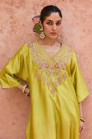Vinita Bhansali Green Silk V-neck Heer Embroidered Kaftan And Pant Set at Aza Fashions Vinita Bhansali_Green Silk V-neck Heer Embroidered Kaftan And Pant Set _at_Aza_Fashions