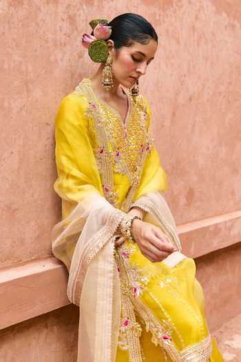 Vinita Bhansali Yellow , Organza V-neck Rohini Embroidered Pure Sharara Set Online at Aza Fashions Vinita Bhansali_Yellow , Organza V-neck Rohini Embroidered Pure Sharara Set _Online_at_Aza_Fashions
