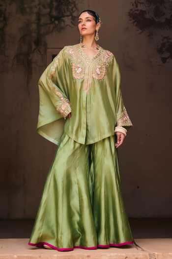 Shop Vinita Bhansali Green Silk V-neck Meher Embroidered Cape Sharara Set at Aza Fashions Shop_Vinita Bhansali_Green Silk V-neck Meher Embroidered Cape Sharara Set _at_Aza_Fashions