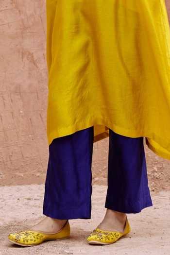 Vinita Bhansali_Yellow Silk V-neck Aarini Embroidered Kaftan And Pant Set _Online_at_Aza_Fashions