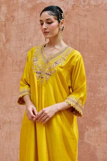 Shop_Vinita Bhansali_Yellow Silk V-neck Aarini Embroidered Kaftan And Pant Set _Online_at_Aza_Fashions