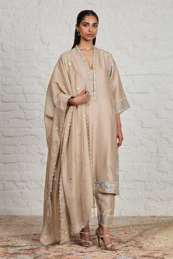 Sue Mue Fern Vintage Floral Embroidered Kurta Salwar Set 