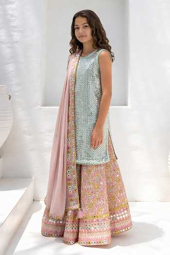 Buy FAYON KIDS Green Georgette Mbroidered Kurta Sharara Set Online at Aza Fashions Buy_FAYON KIDS_Green Georgette Mbroidered Kurta Sharara Set _Online_at_Aza_Fashions