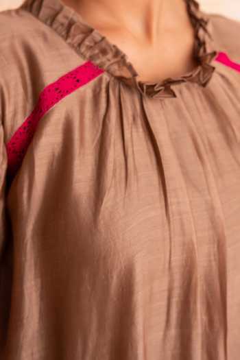Gulabik Jaipur_Beige Chanderi Round Neck Shubha Handloom Kurta And Pant Set _Online_at_Aza_Fashions