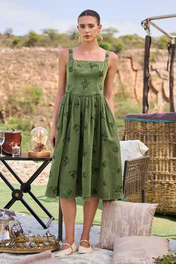 Kay Kay Tahlia Floral Embroidered Denim Dress 