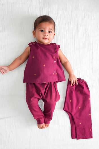 Tiber Taber Self Design Cotton Kurta & Pair of Pyjama Set 