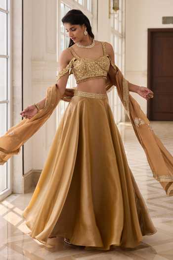 RINESSA Hand Embroidered Blouse Lehenga Set 
