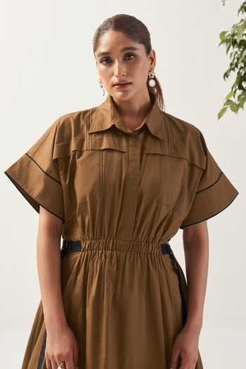 Buy_Savaaya_Brown Cotton, Poplin Collared Neck The Ochre Contrasted Belt Dress _Online_at_Aza_Fashions
