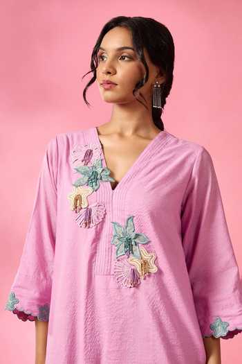 Buy Neitri Purple Silk, Chanderi Split V-neck, Yes Eel Embroidered Kurta And Pant Set Buy_Neitri_Purple Silk, Chanderi Split V-neck, Yes Eel Embroidered Kurta And Pant Set