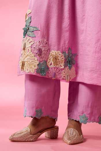 Shop Neitri Purple Silk, Chanderi Split V-neck, Yes Eel Embroidered Kurta And Pant Set Shop_Neitri_Purple Silk, Chanderi Split V-neck, Yes Eel Embroidered Kurta And Pant Set