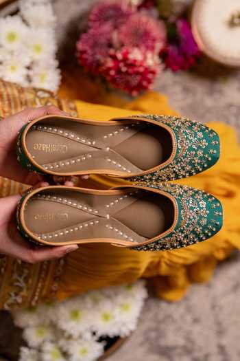 Buy Coral Haze Green Sahira Hand Embroidered Juttis Online at Aza Fashions Buy_Coral Haze_Green Sahira Hand Embroidered Juttis _Online_at_Aza_Fashions