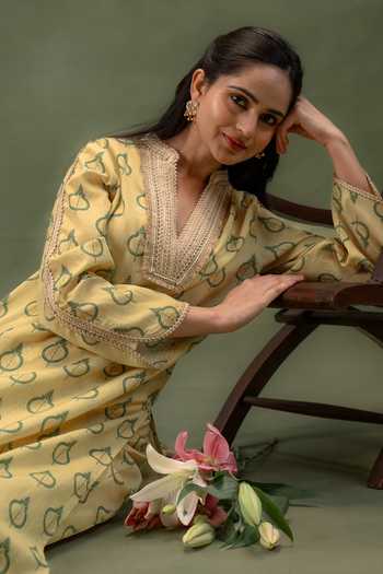Shop Grass & Sunshine Mustard Chanderi Cotton V-neck Earthloom Printed Kurta And Pant Set Online at Aza Fashions Shop_Grass & Sunshine_Mustard Chanderi Cotton V-neck Earthloom Printed Kurta And Pant Set _Online_at_Aza_Fashions