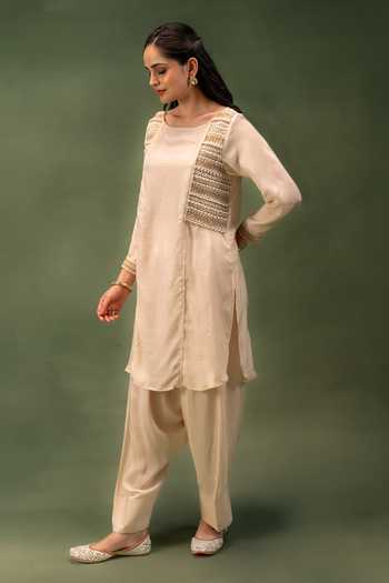 Buy_Grass & Sunshine_Ivory Modal Round Neck Drift Kurta And Farshi Salwar Set _Online_at_Aza_Fashions