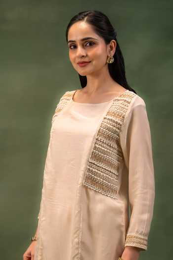 Grass & Sunshine_Ivory Modal Round Neck Drift Kurta And Farshi Salwar Set _at_Aza_Fashions