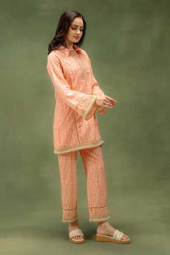 Buy_Grass & Sunshine_Pink Cotton, Chanderi Mandarin Collar, Yes Blush Lattice Charm Kurta And Pant Set _Online_at_Aza_Fashions