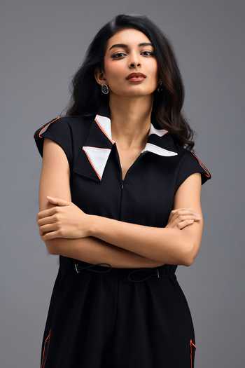 Deepika Arora_Black Roma Panelled Jumpsuit _at_Aza_Fashions
