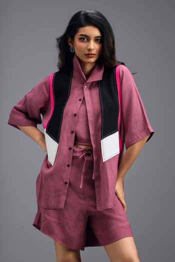Deepika Arora Pink Linen Mandarin Collar Geometric Panelled Top And Shorts Set Online at Aza Fashions Deepika Arora_Pink Linen Mandarin Collar Geometric Panelled Top And Shorts Set _Online_at_Aza_Fashions