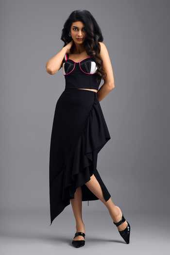 Buy_Deepika Arora_Black Roma Sweetheart Neck Embroidered Corset Top 