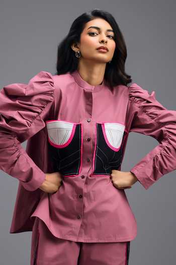 Shop Deepika Arora Pink Cotton V-neck, Mandarin Collar Geometric Panel Bralette And Shirt Set Shop_Deepika Arora_Pink Cotton V-neck, Mandarin Collar Geometric Panel Bralette And Shirt Set