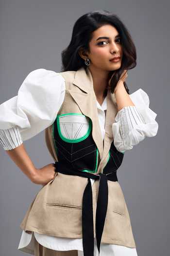 Deepika Arora_Beige Linen Collared Neck Vest _Online_at_Aza_Fashions