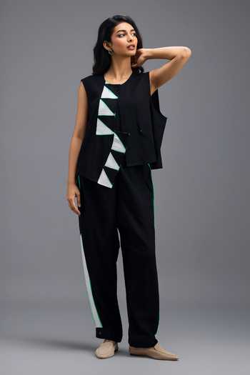 Buy Deepika Arora Black Linen Round Neck Geometric Panel Jacket Buy_Deepika Arora_Black Linen Round Neck Geometric Panel Jacket