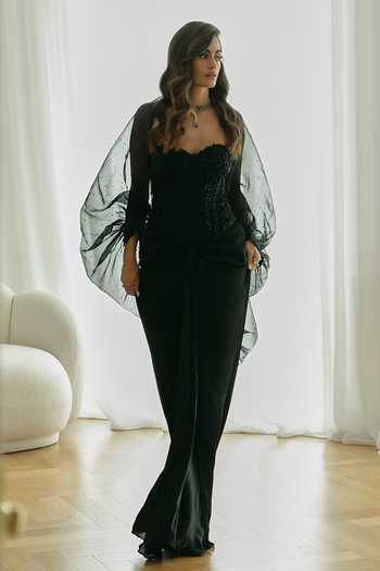 Rosé Anupama Khanna Hand Embroidered Cape Skirt Set 